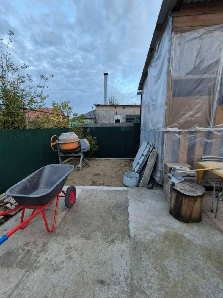 photo_5472301644281674524_y