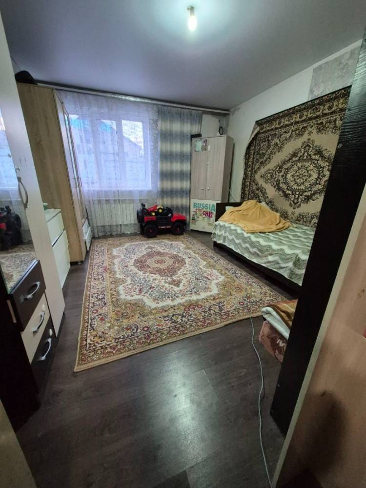 photo_5472163728586833040_y