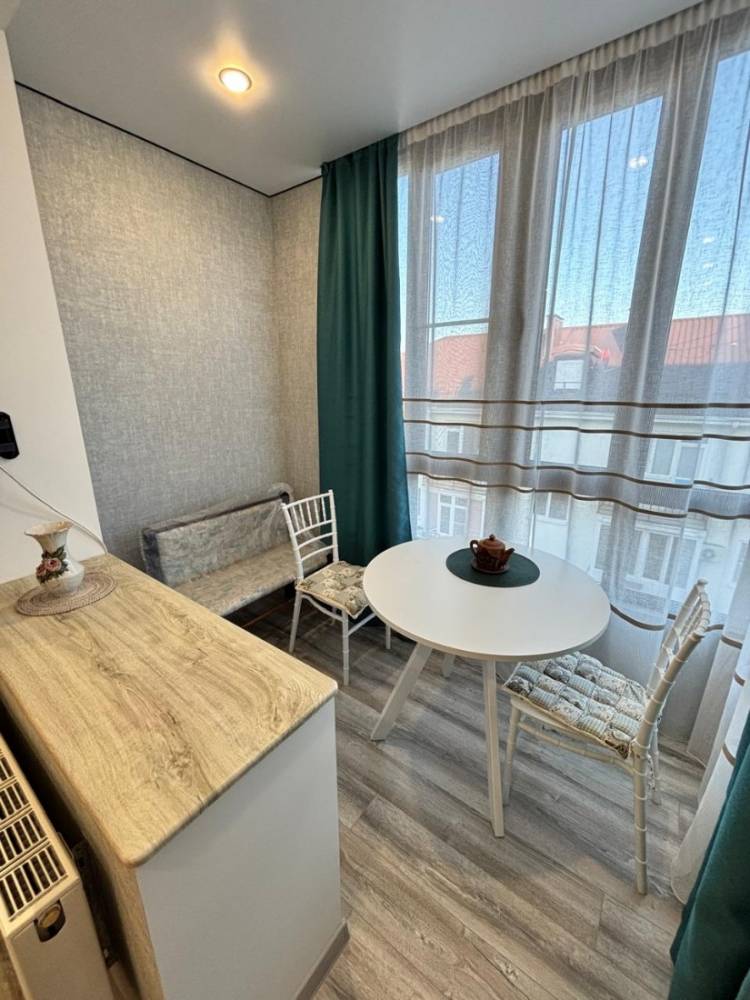 a1d21c87-5f96-4bd2-b73c-65e877079562