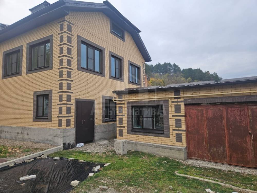 Ставропольский край, Кисловодск, Пикет, Пчелиная ул.; Дом 170м² на участке 6 сот. 2 эт.