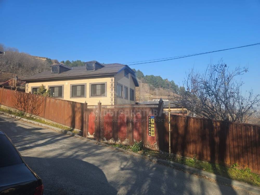 d259606c-28d9-43c0-9de4-e990972f88cb