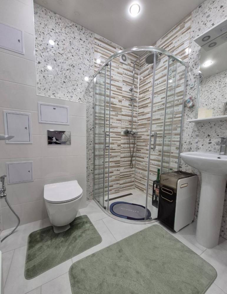 photo_5240361839659519845_y