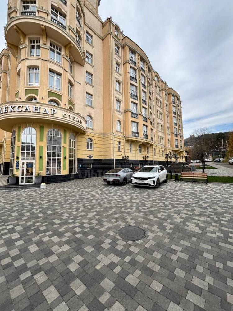 9b06b6bf-44cd-4a76-be08-0a8863253de4