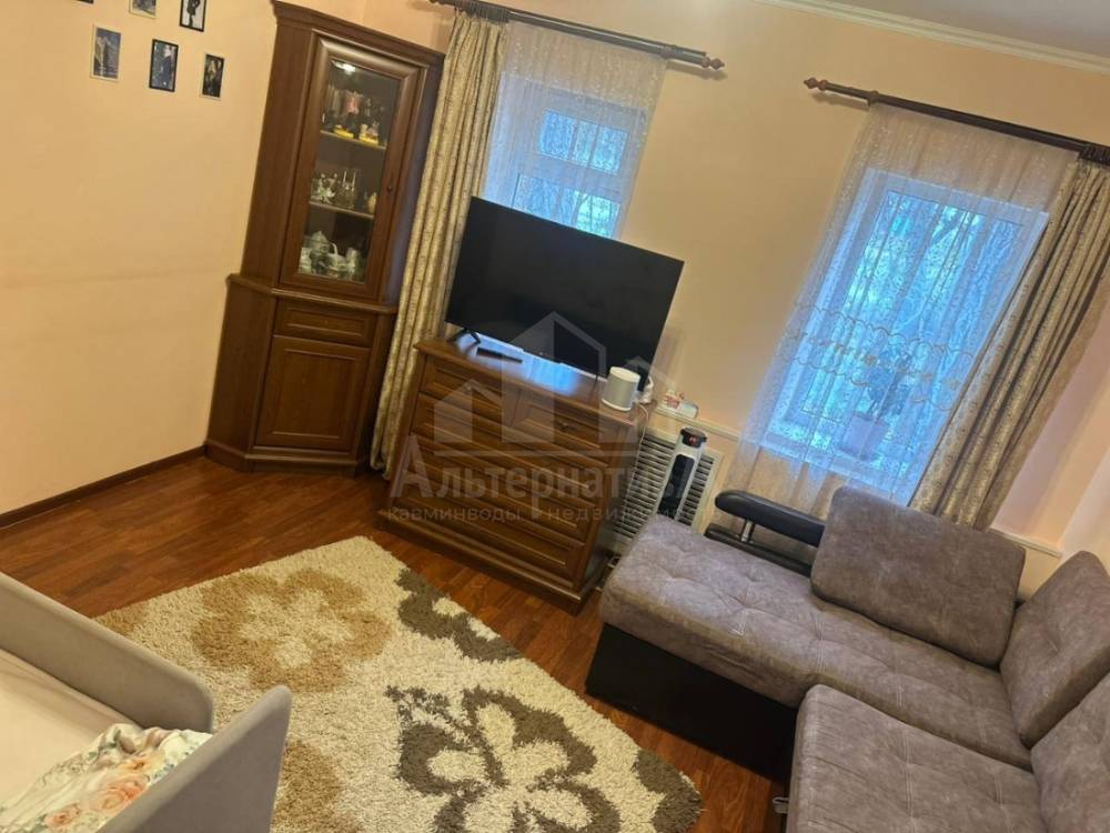 Ставропольский край, Пятигорск, Квартал 300, Ермолова ул.; Дом 101,70м² на участке 7 сот. 1 эт.