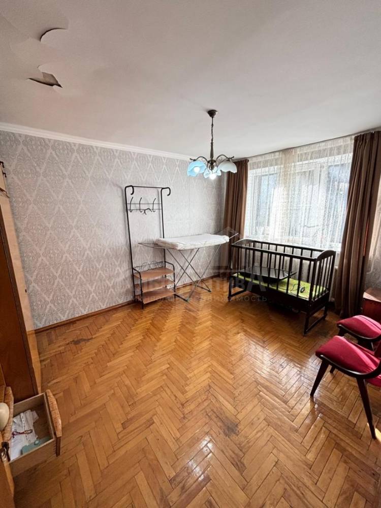 a18e5def-1f18-408a-a3db-762f6d9ba5a1