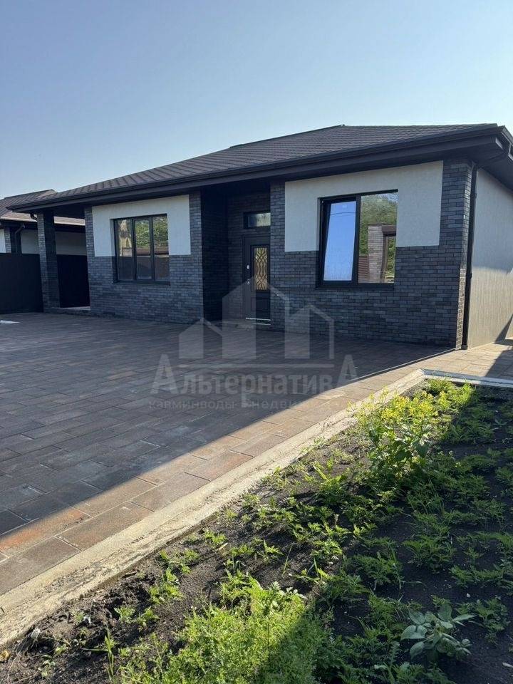 photo_5253619969910575160_y