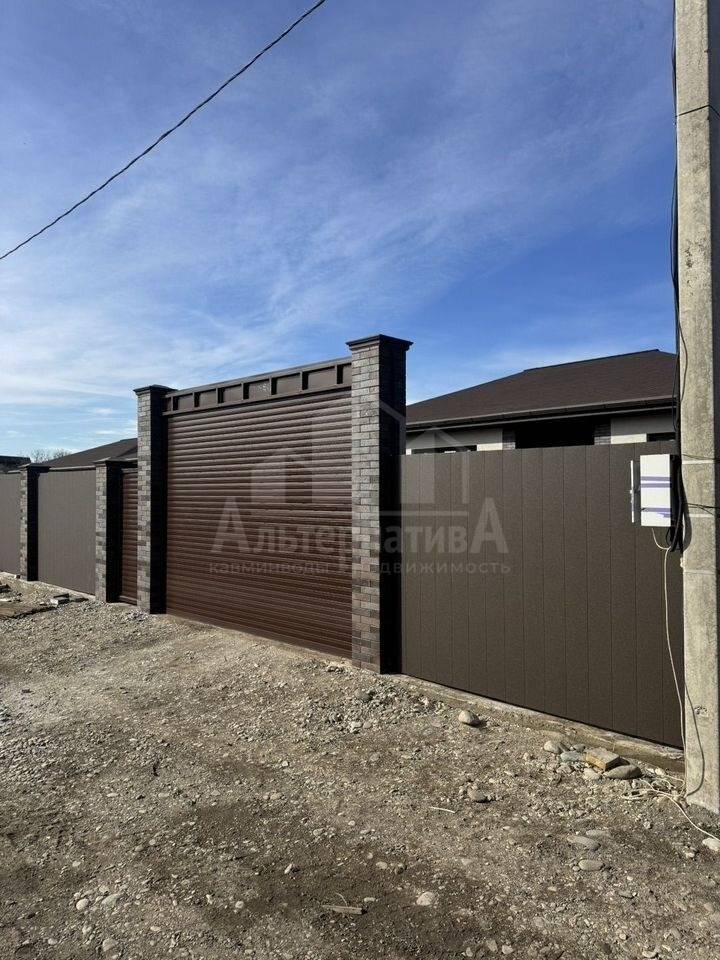 photo_5253619969910575159_y