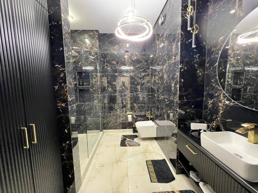 74f043b9-f64b-4a53-b750-0950273860ee