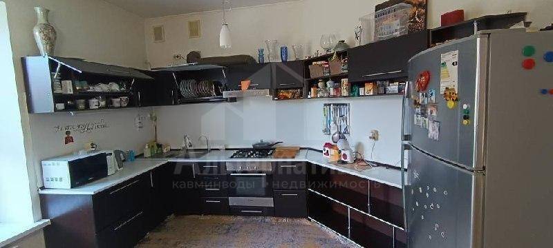 photo_5271783854756793925_x