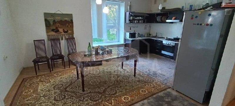 photo_5271783854756793924_x