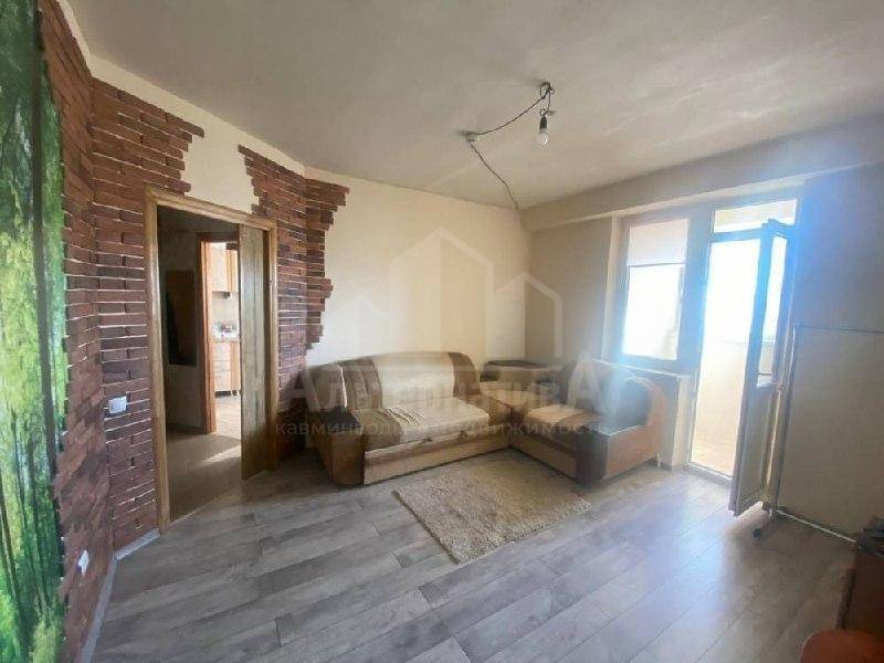 photo_5271783854756794090_x