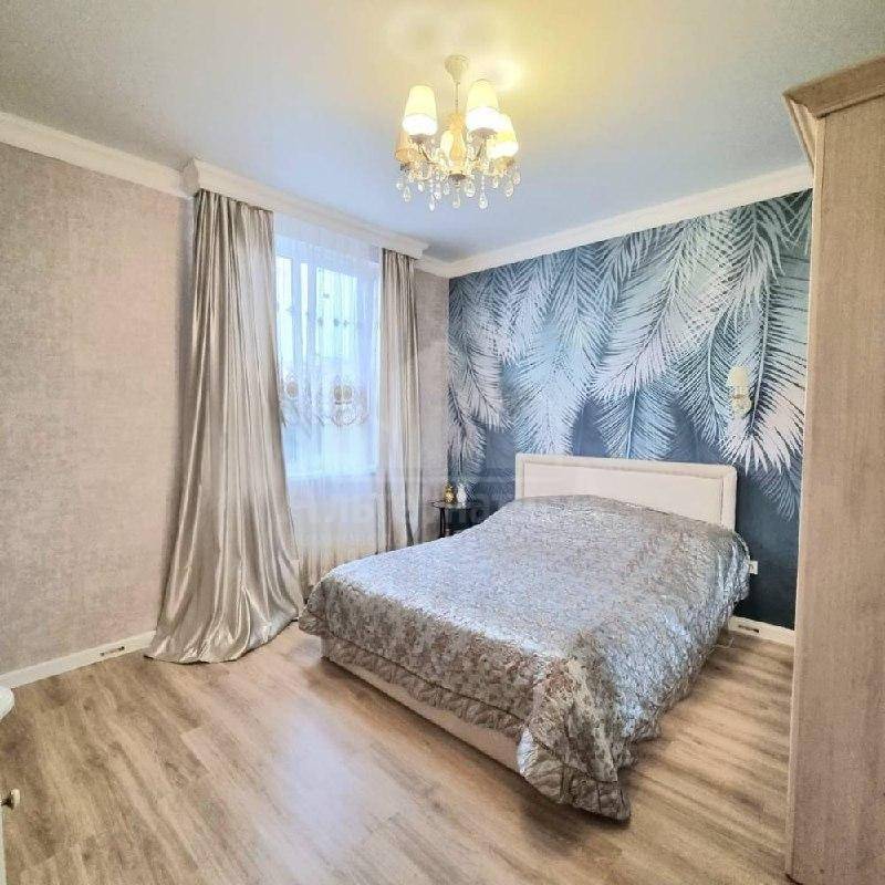 photo_5271783854756794128_x