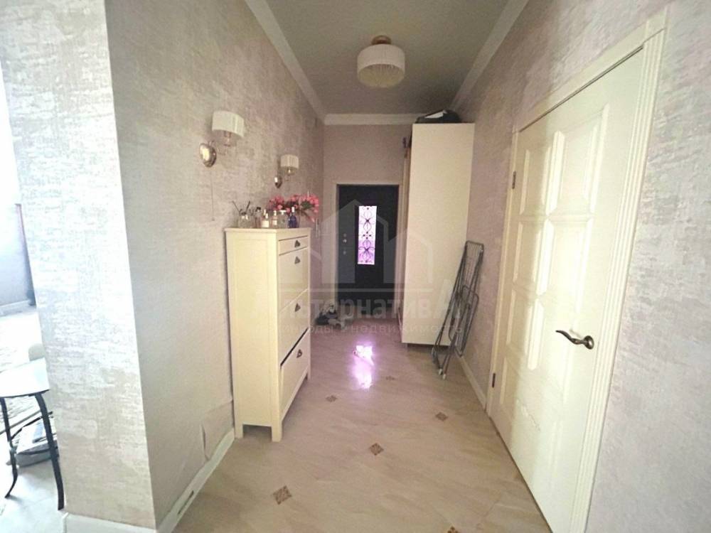 photo_5321237602851556654_y