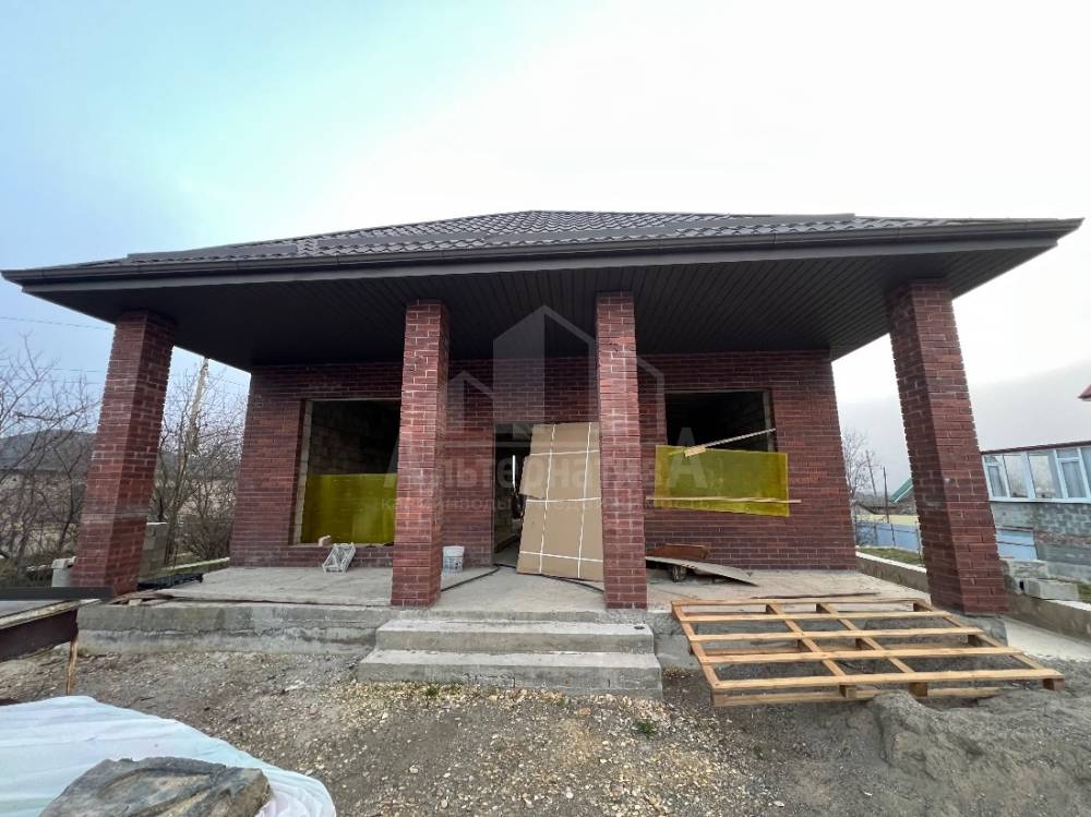 Ставропольский край, Пятигорск, Квартал, с/т Просвещенец; Дом 150м² на участке 5,70 сот. 2 эт.