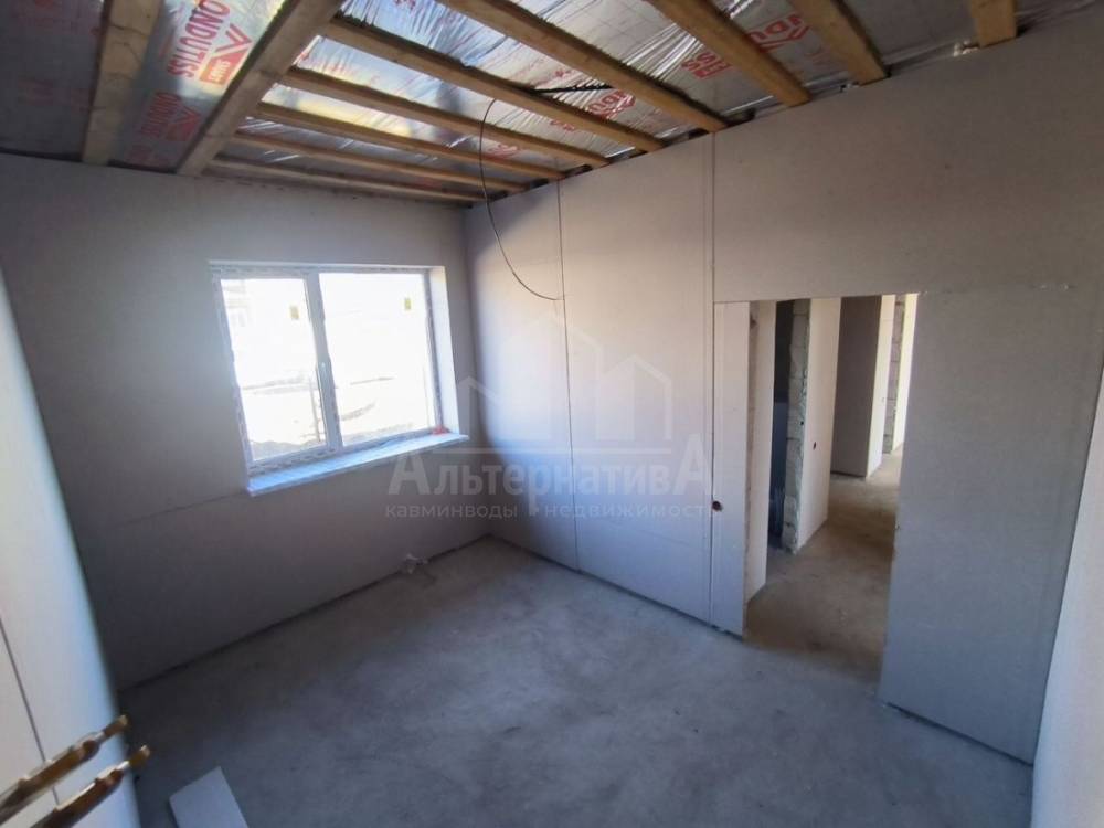 photo_5293992675377877572_y