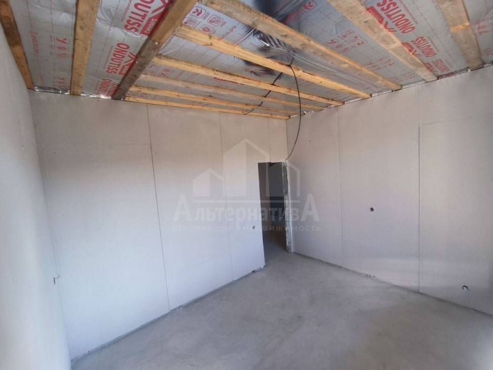 photo_5293992675377877573_y