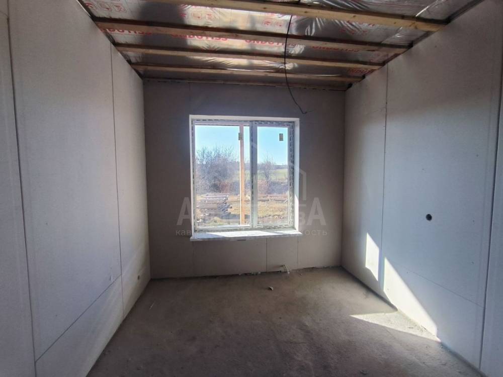 photo_5293992675377877563_y