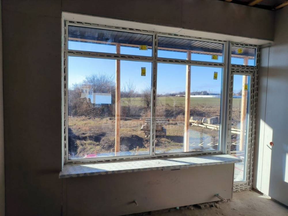 photo_5293992675377877564_y