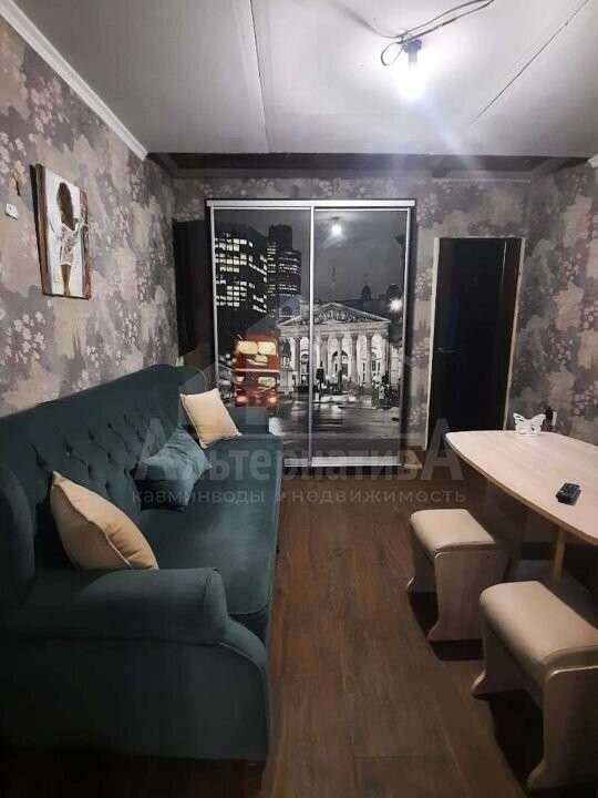 photo_5301045157706796910_x