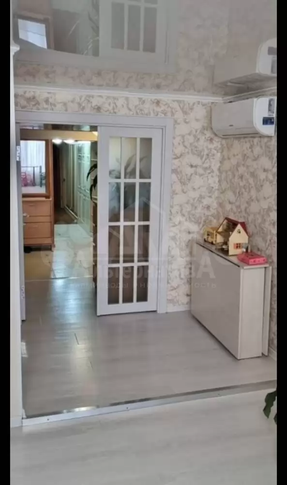 1000164590