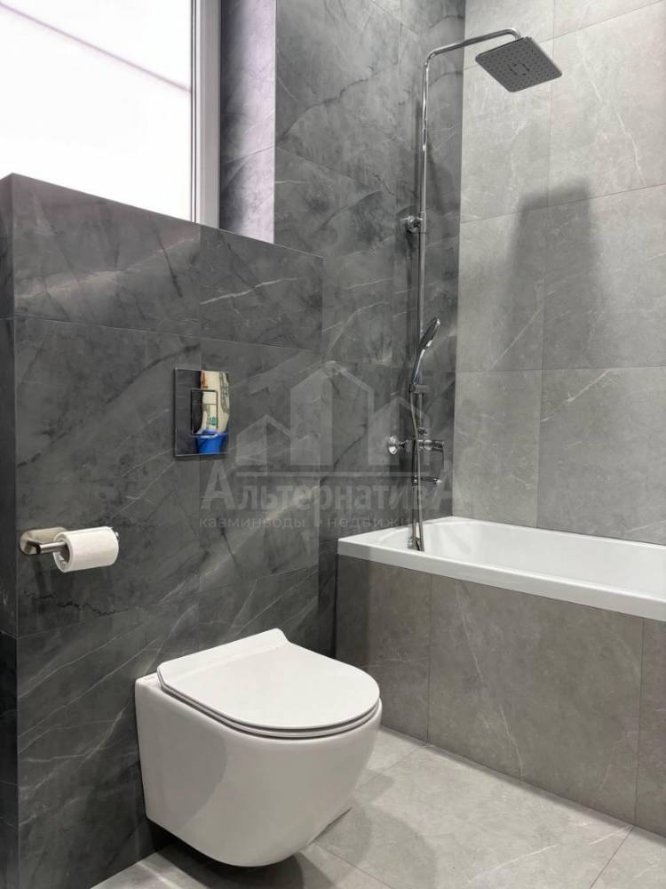 Ставропольский край, Ессентуки, Северный МКР, Веселая ул.; Дом 130м² на участке 5,20 сот. 1 эт.