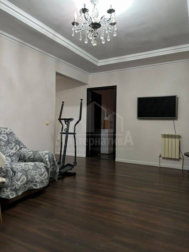 photo_5348567111112451047_y