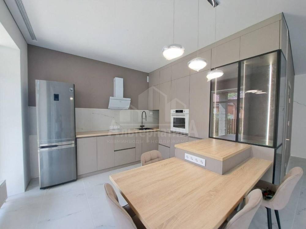 photo_5310159383251586335_y