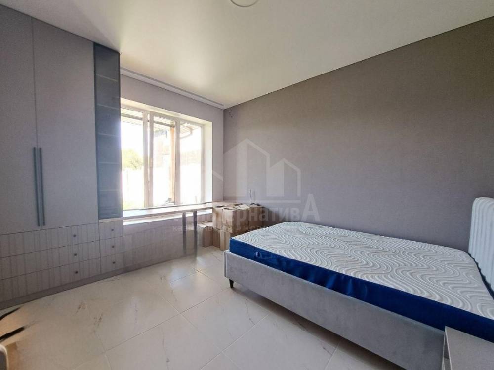 photo_5310159383251586346_y