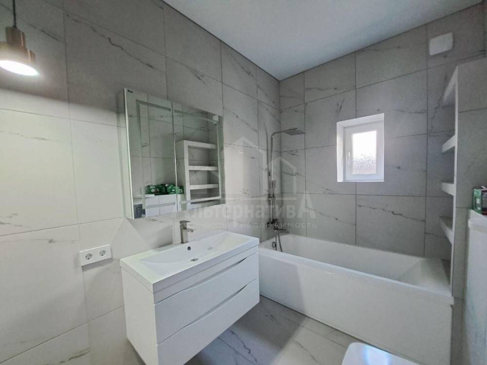 photo_5310159383251586348_y