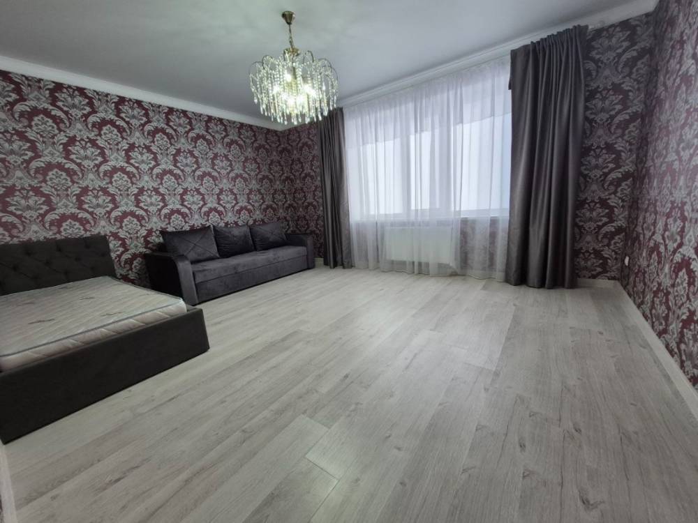 photo_5341780100715843677_y