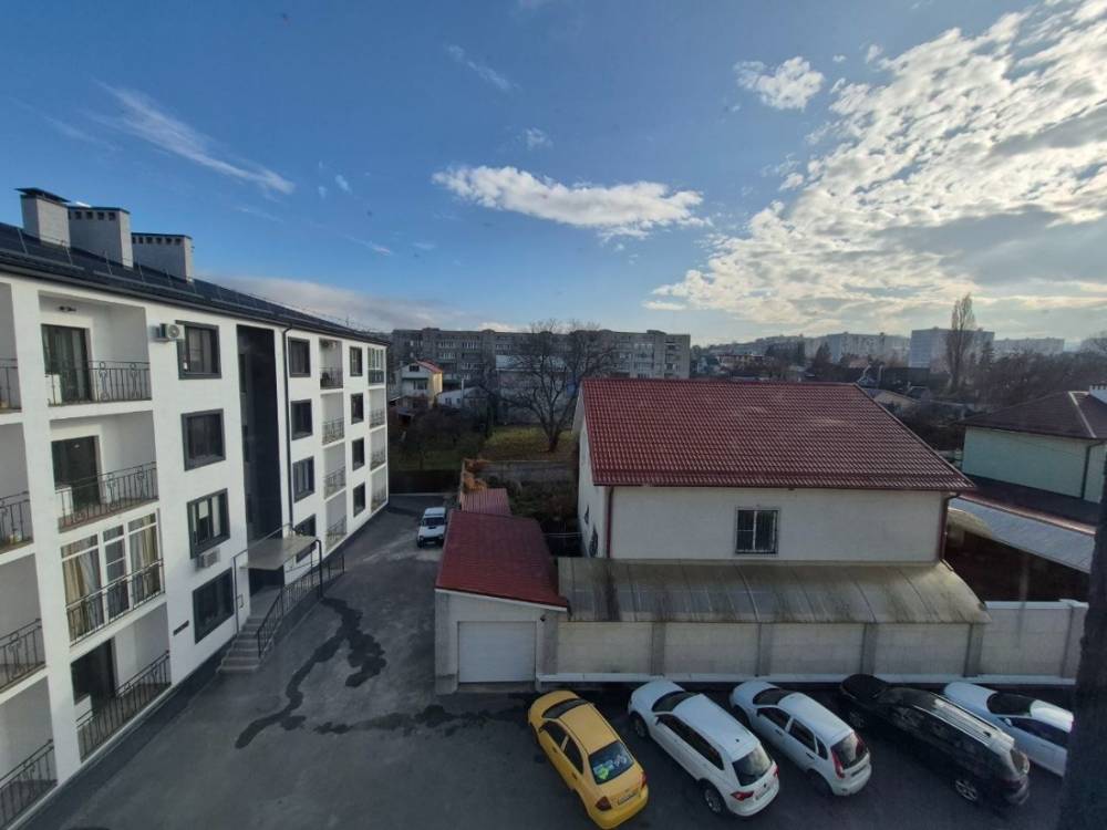 photo_5341780100715843675_y