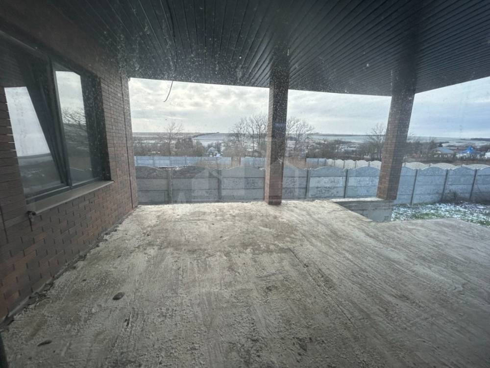 photo_5339502793091387252_y