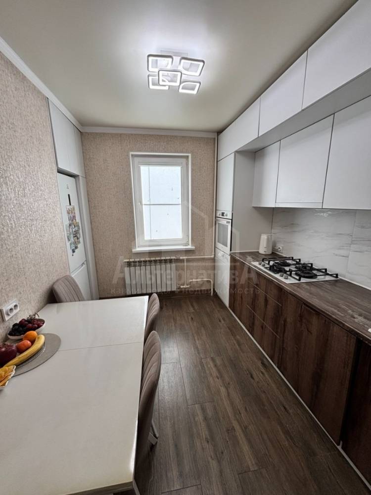 Ставропольский край, Кисловодск, Рынок, Губина Андрея ул.; Квартира 54,50м² 5/5 эт.