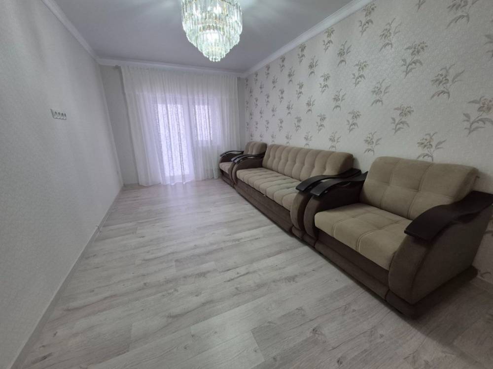 photo_5344031900529527661_y