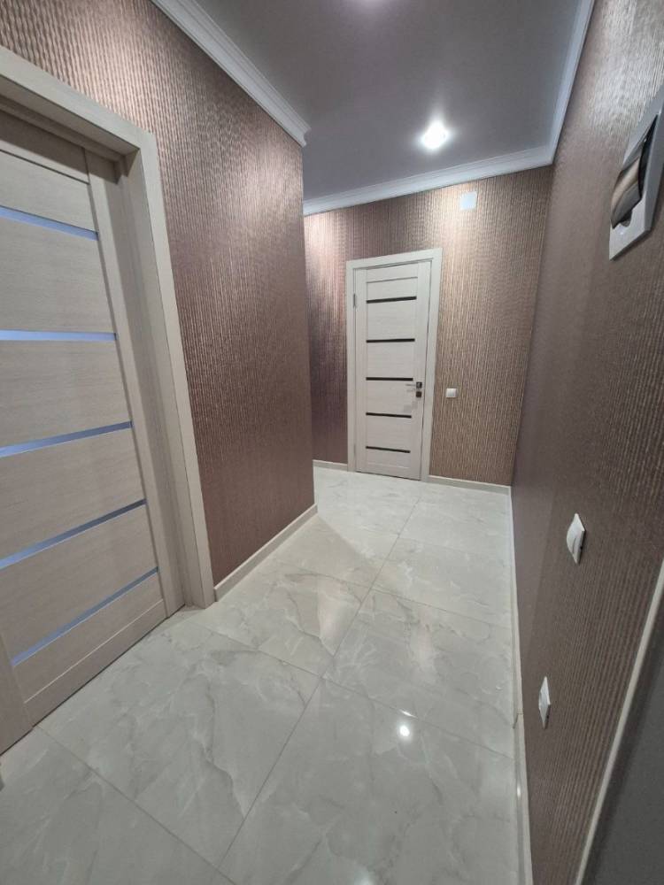 photo_5344031900529527646_y