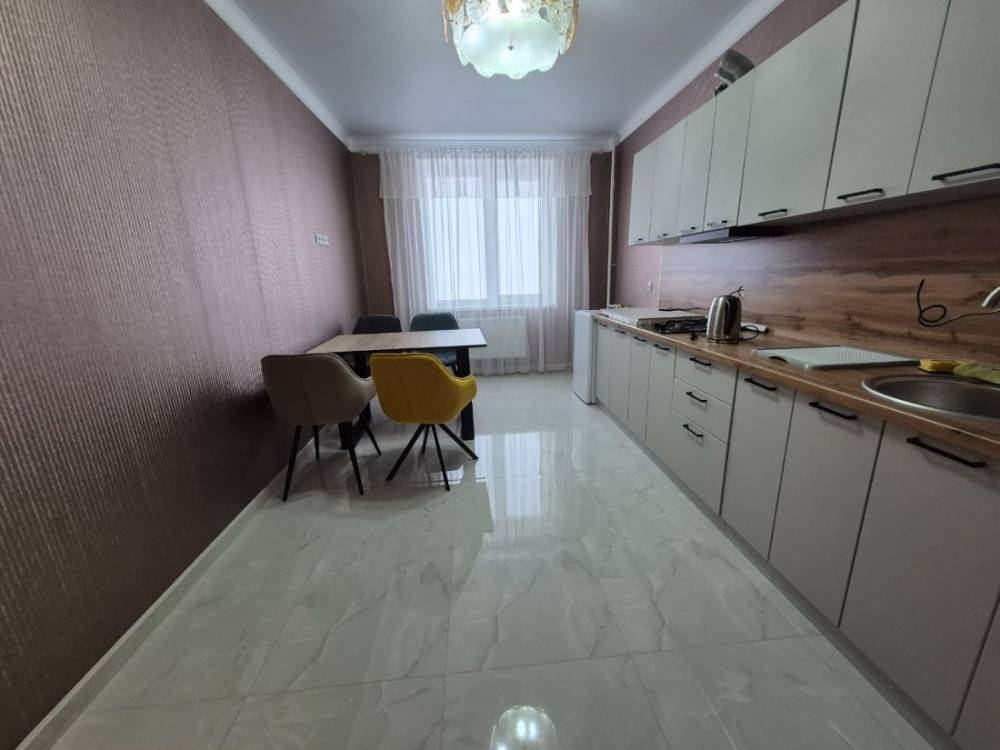 photo_5344031900529527651_y