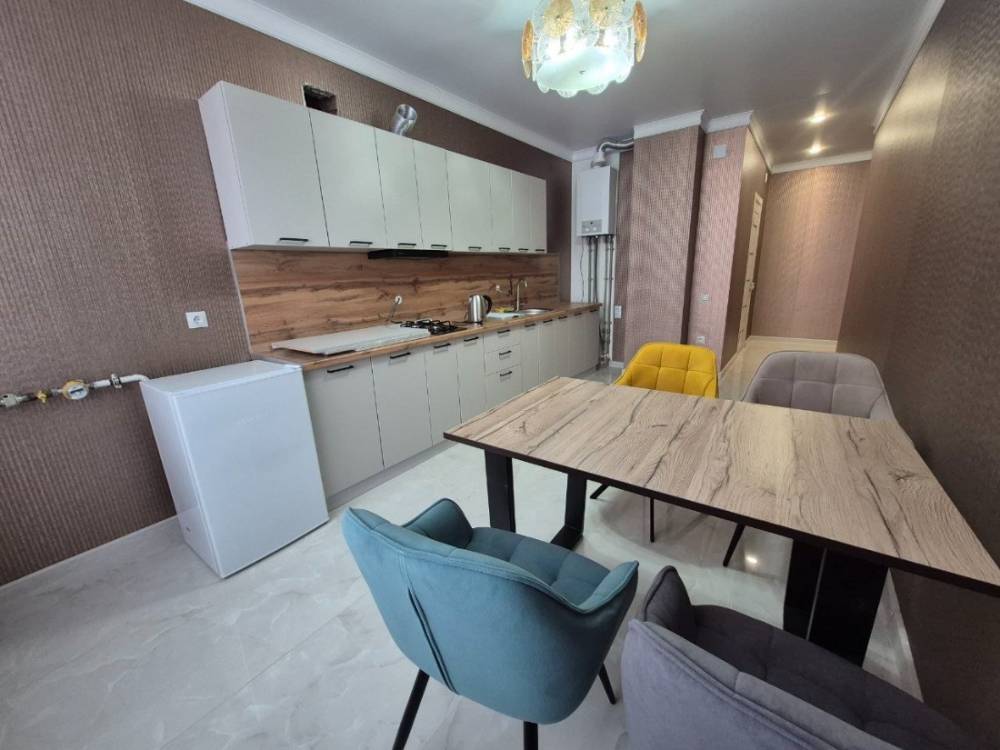 photo_5344031900529527649_y