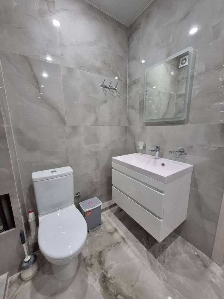 photo_5344031900529527585_y