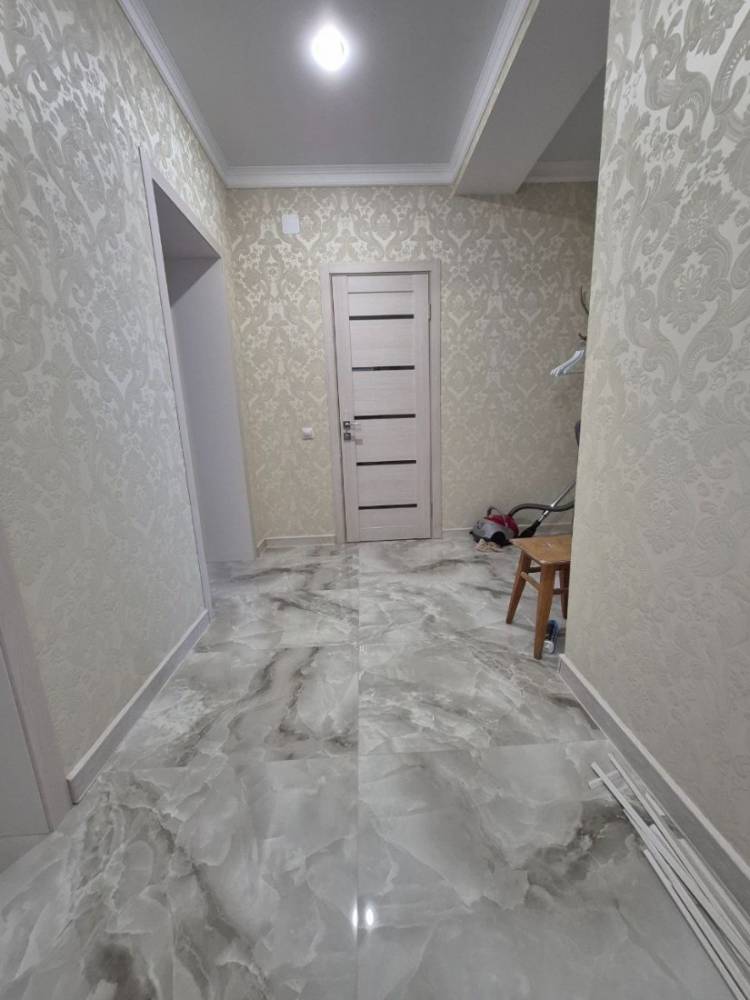 photo_5344031900529527581_y