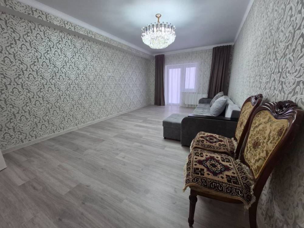 photo_5344031900529527592_y