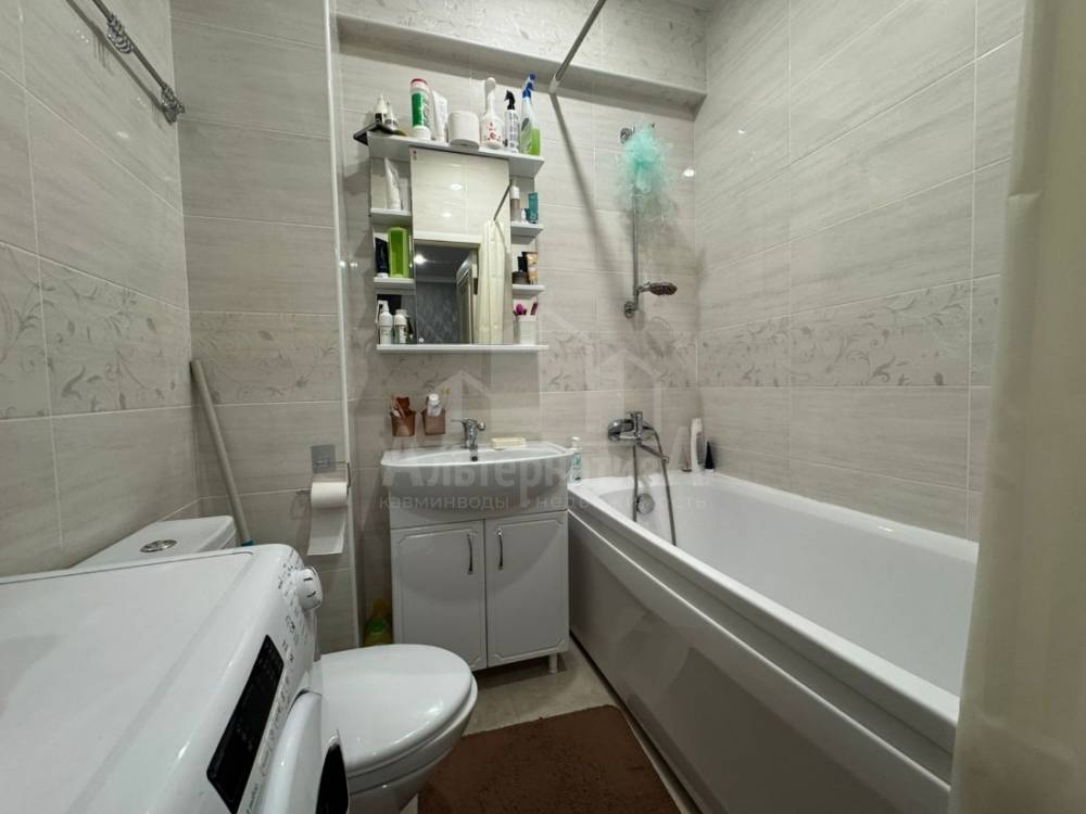 0b98518d-ada3-4916-a4da-f885c4915b8b