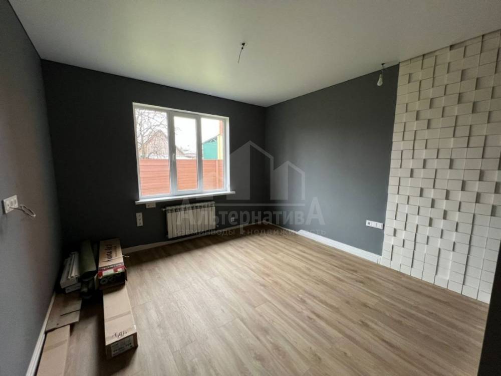 photo_5343980356627010135_y