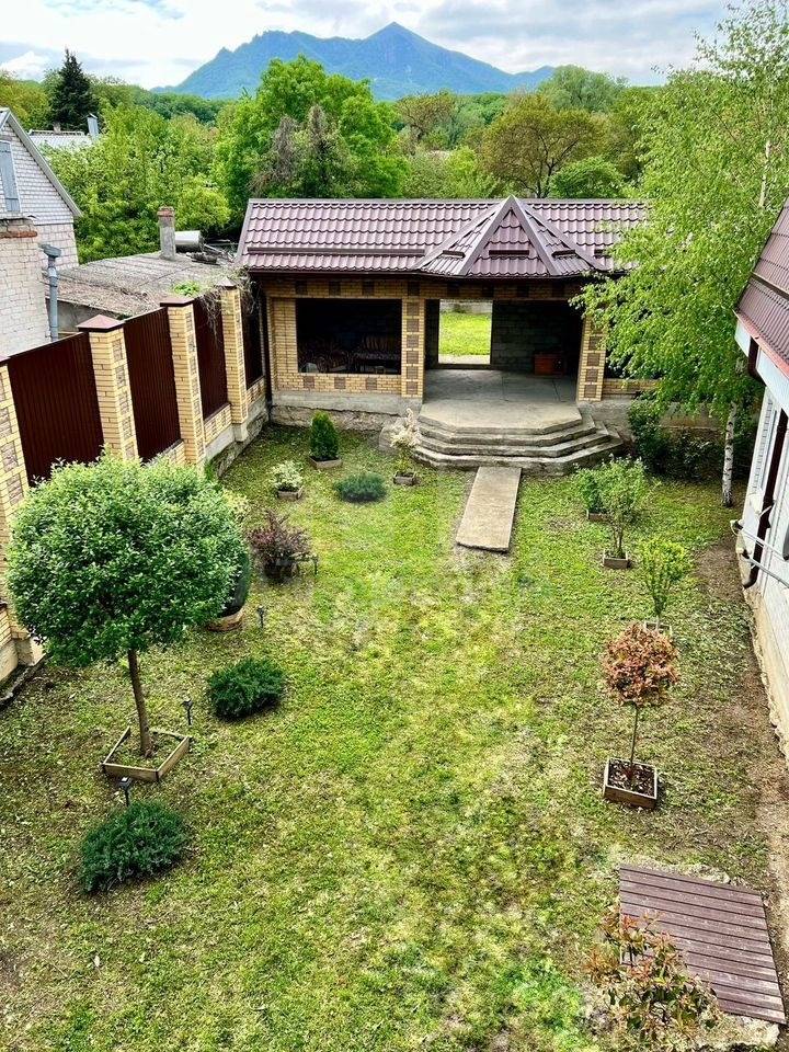 photo_5346135528266469245_y