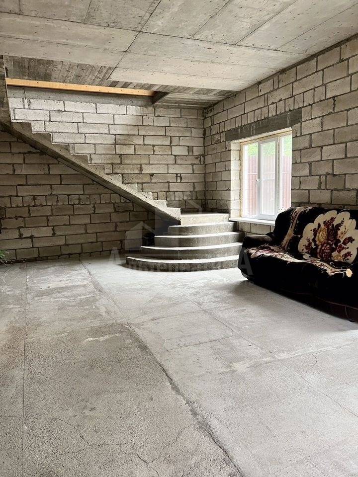 photo_5346135528266469238_y