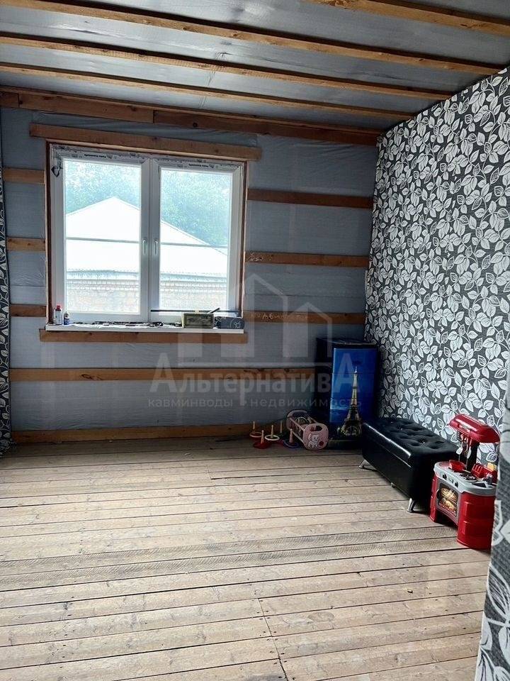 photo_5346135528266469239_y