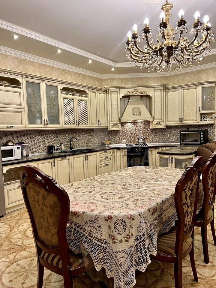 photo_5346135528266469228_y