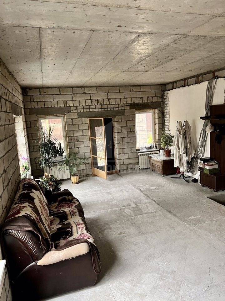 photo_5346135528266469236_y