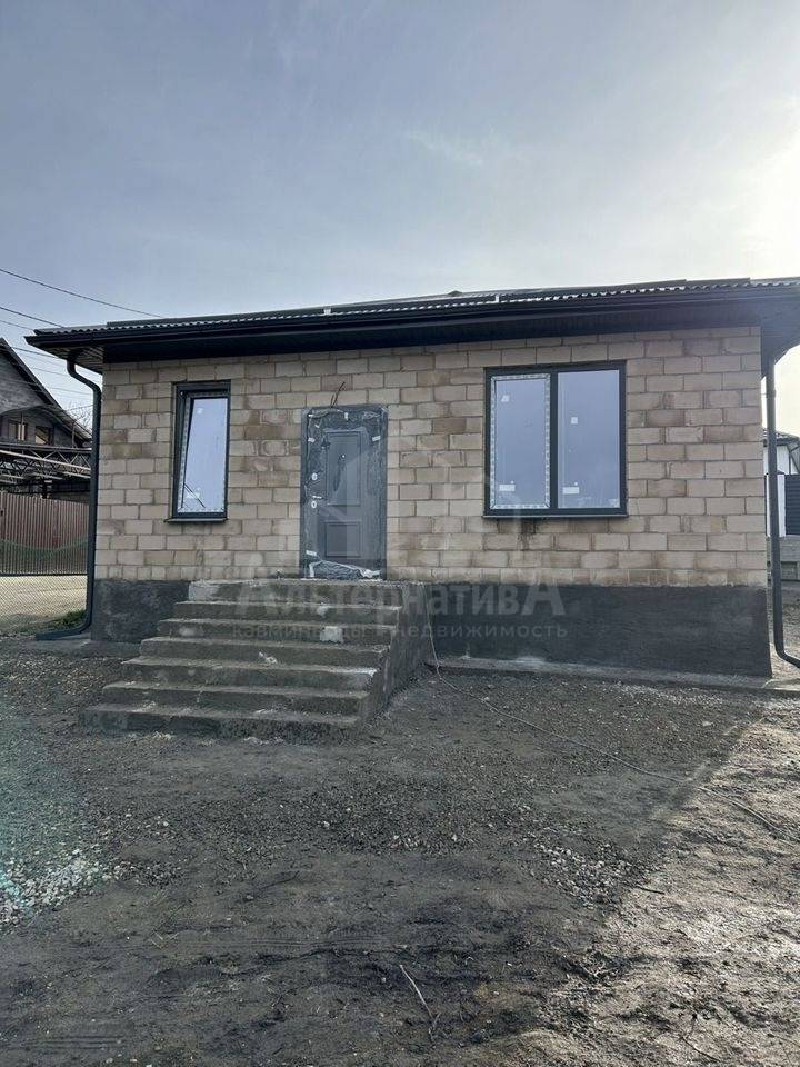 photo_5968739420628257771_y