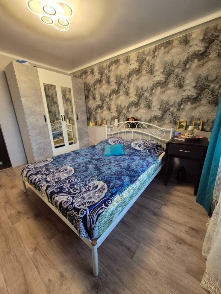 photo_5409259959695904411_y