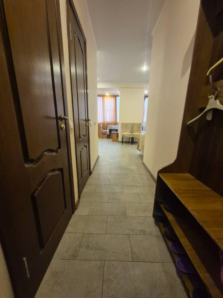 photo_5415954585349722492_y